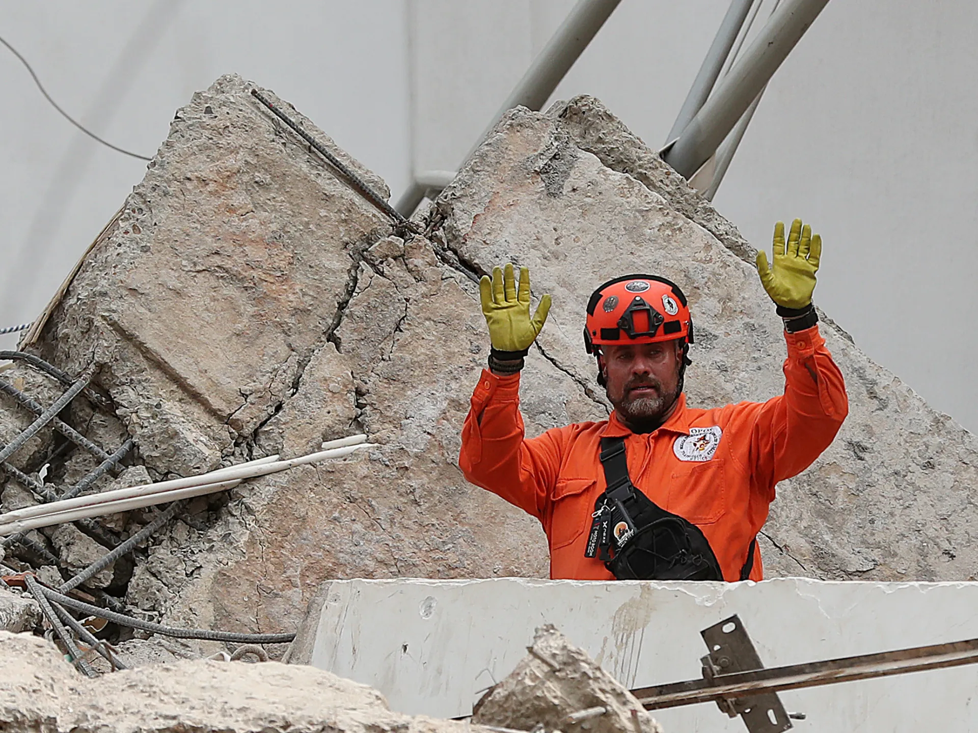 Colombia's New Government Faces Immediate Challenge After Devastating Earthquake