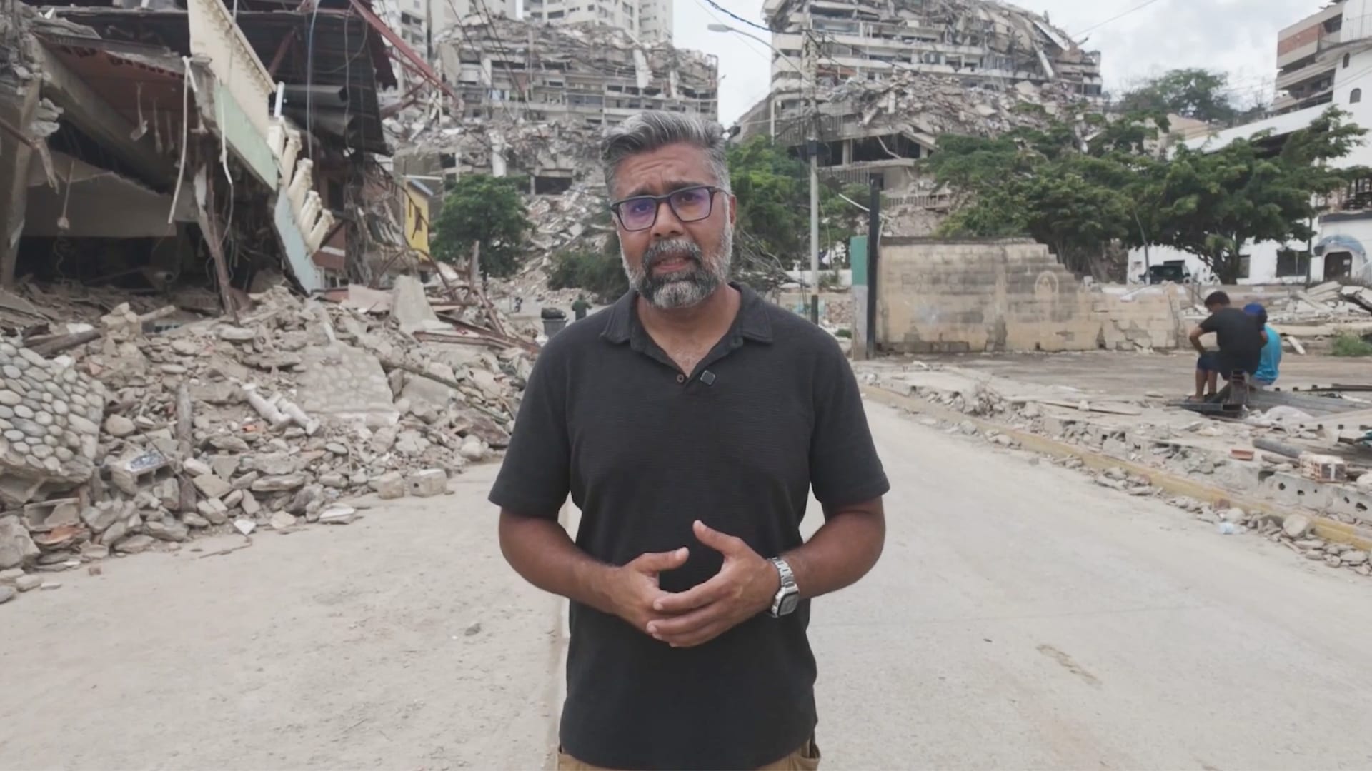 Earthquakes Devastate Venezuelan Coastal Town, Impacting Local Economy