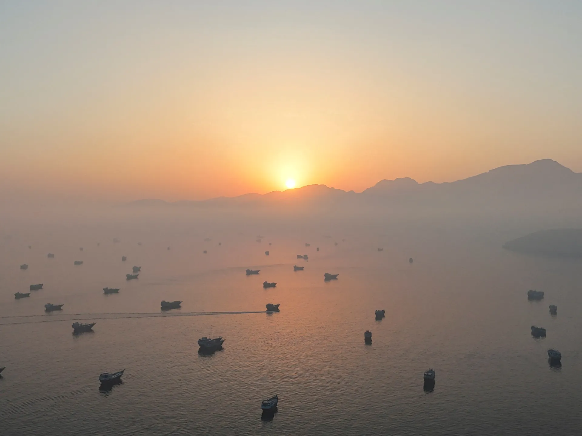 Iran Raises Stakes with Expanded Demands for Hormuz Reopening Amid Diplomatic Push