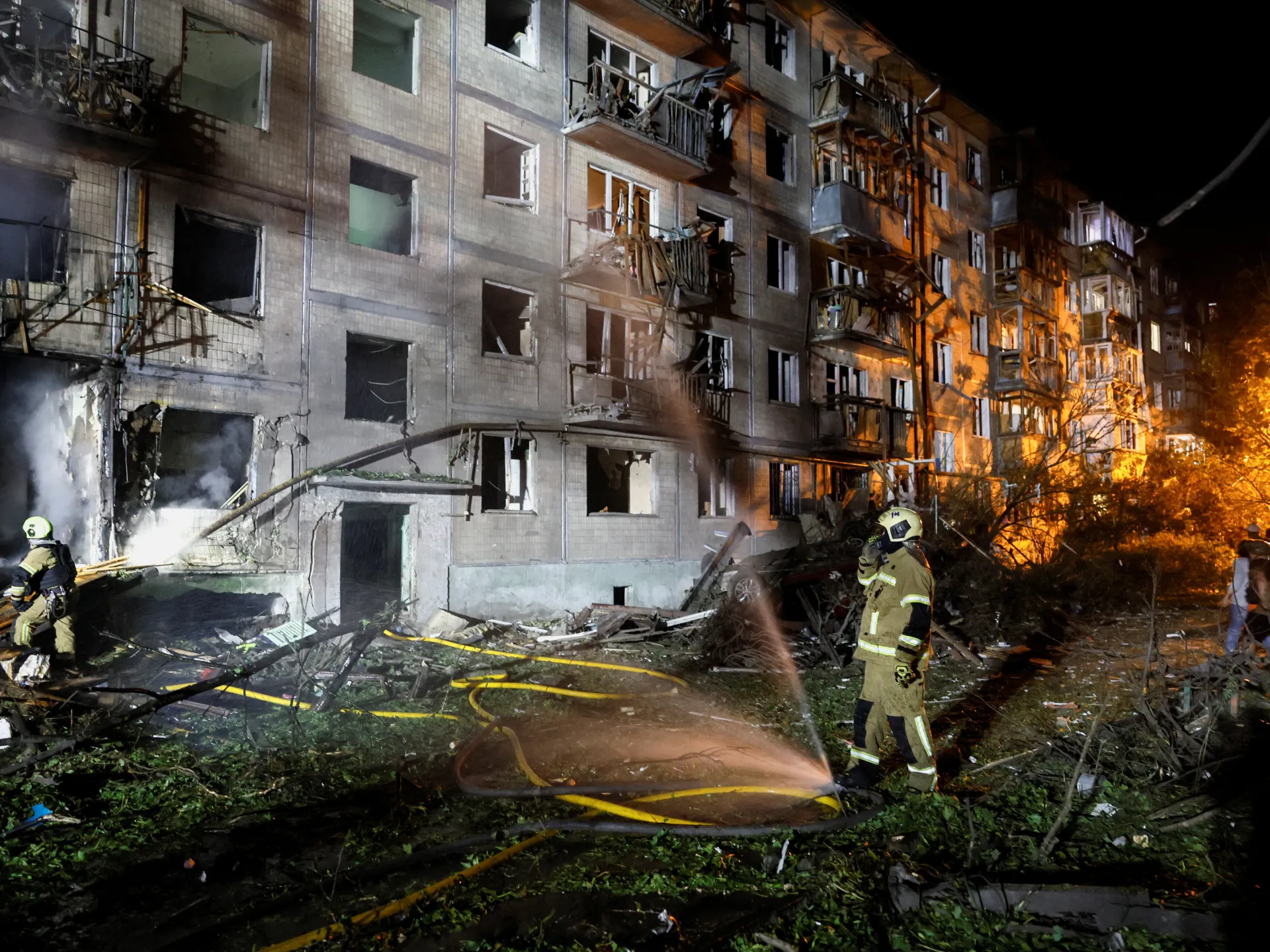 Kyiv Endures Deadly Missile Barrage, Raising Concerns Over Air Defense Capabilities