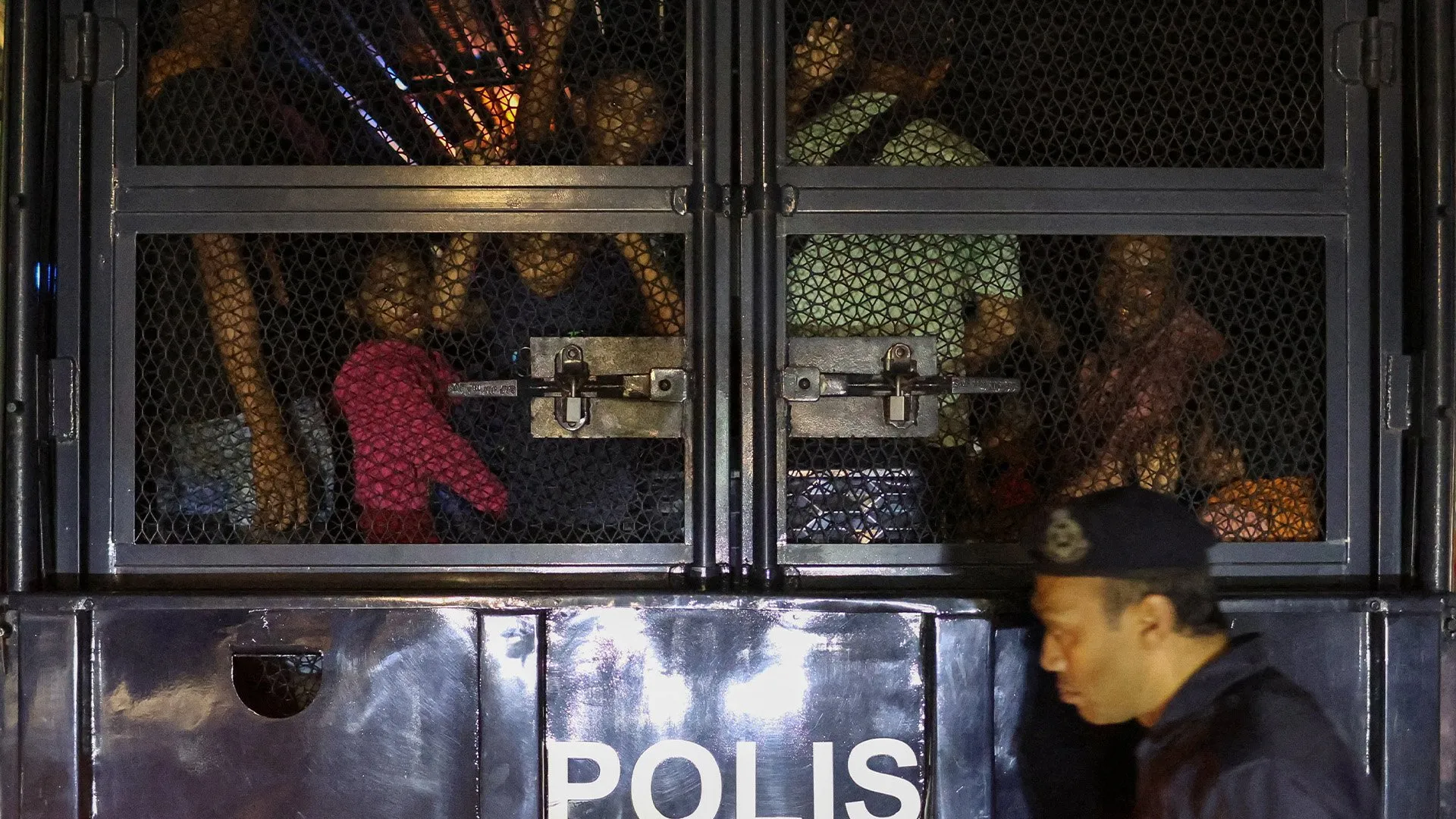 Malaysia Apprehends Over 100 Rohingya Amidst Rising Tensions and Online Disinformation