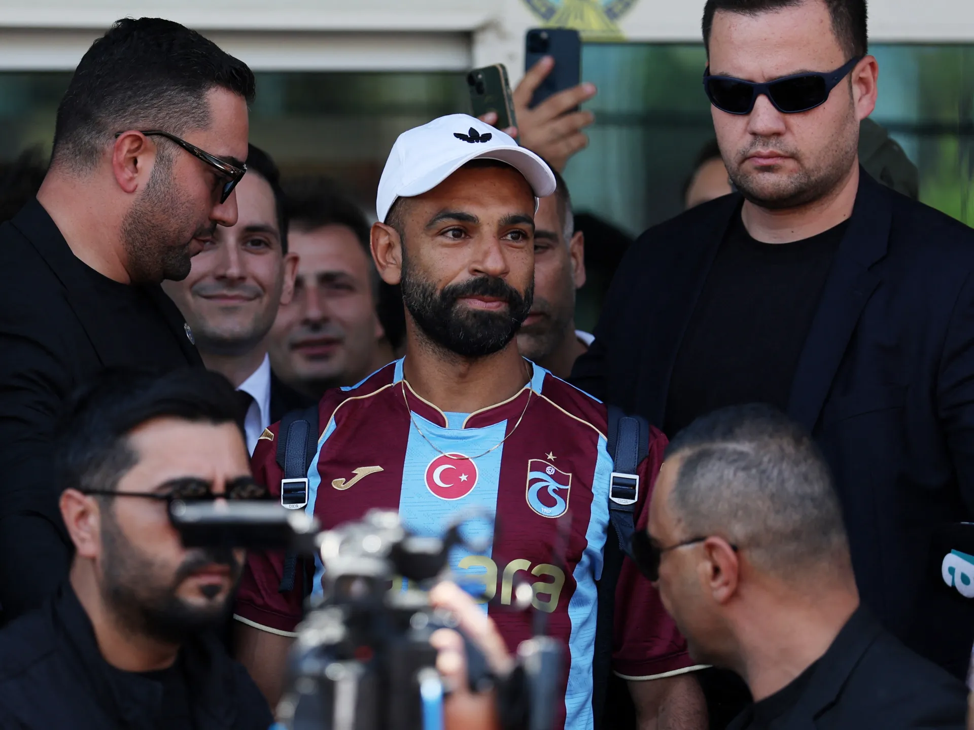 Mohamed Salah Joins Trabzonspor on Two-Year Contract Following Liverpool Departure