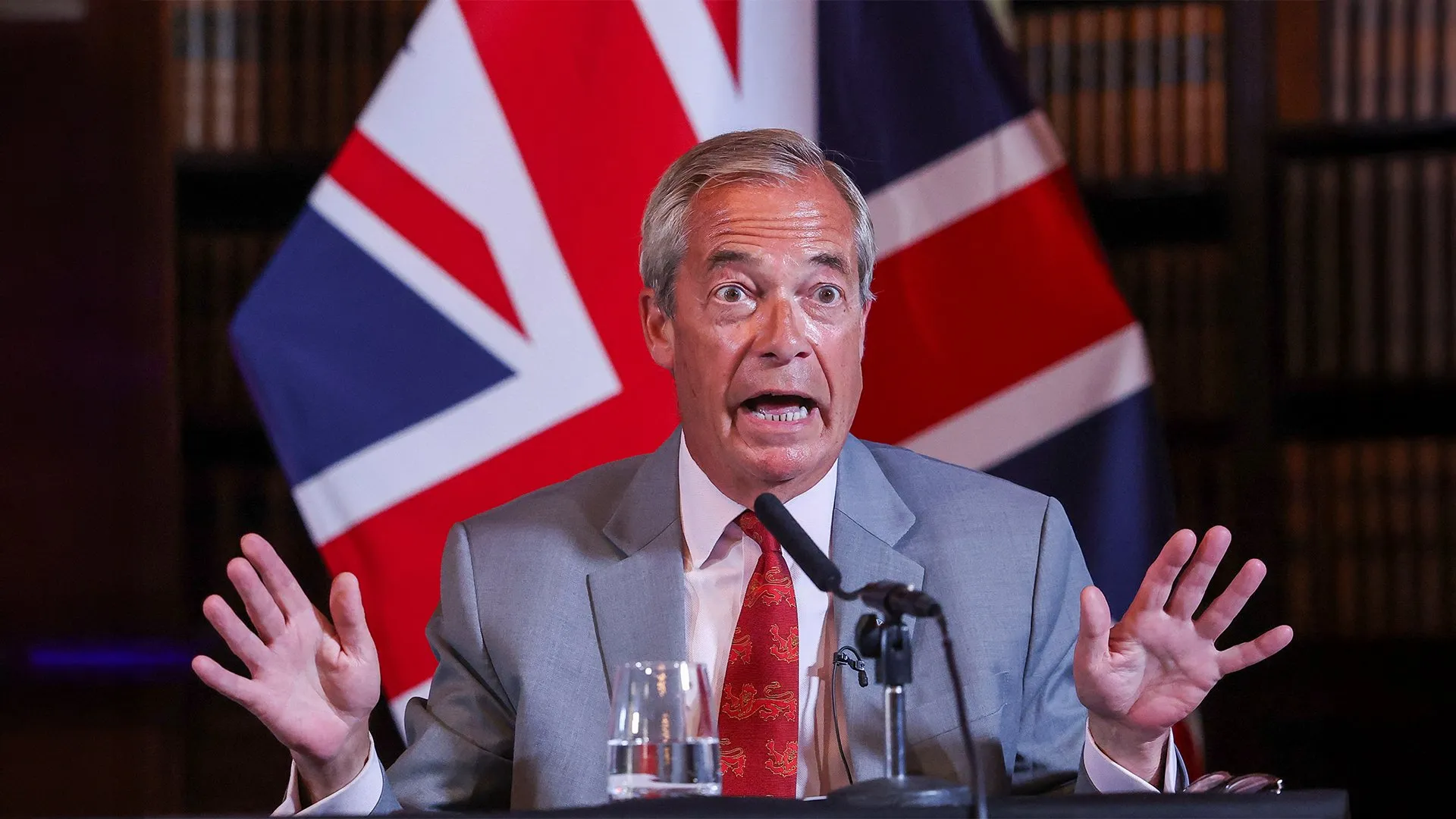 Nigel Farage Secures Parliamentary Return in By-Election Amidst Controversy
