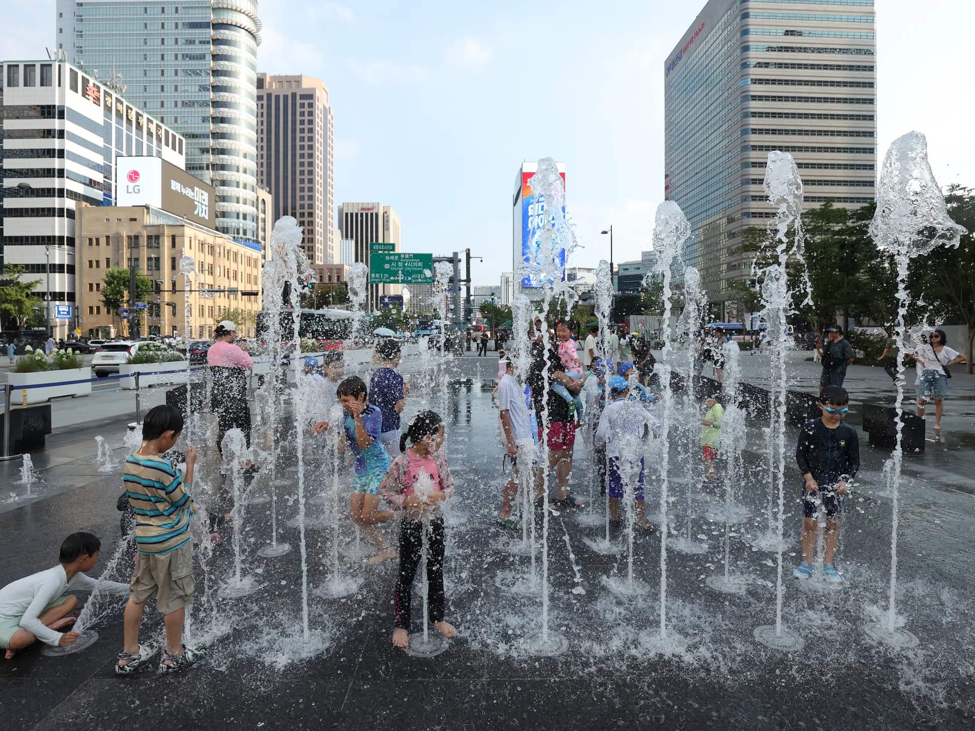 Record-Breaking Heat Hits South Korea Amid Global Weather Extremes