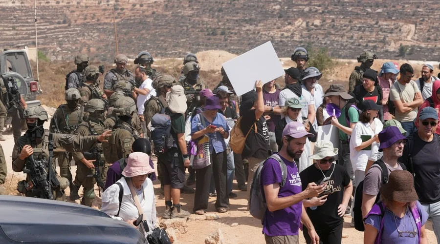 Reports Emerge of Aid Blockage to Palestinian Residents in West Bank Village