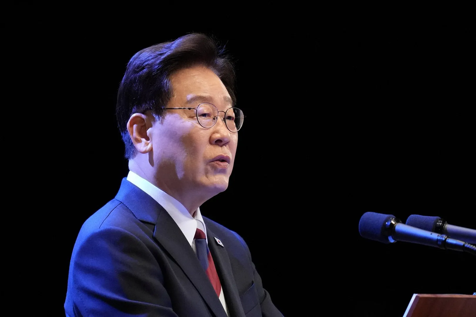 South Korean President Proposes Dialogue to Formally Conclude Korean War