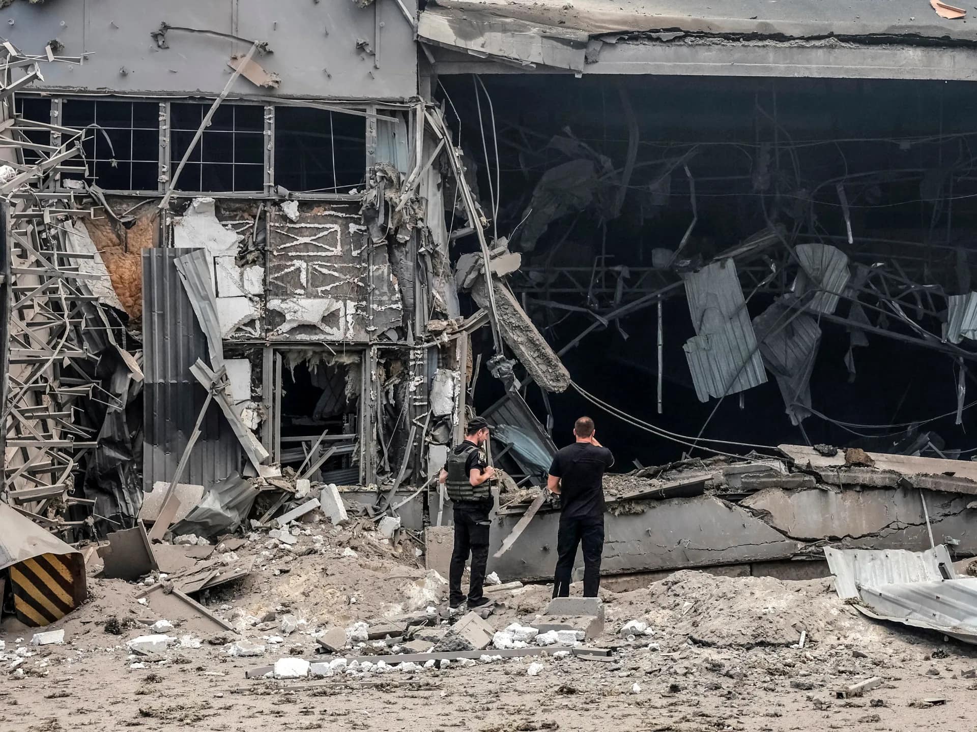 Ukraine Endures Extensive Missile and Drone Barrage Amidst Interceptor Shortages