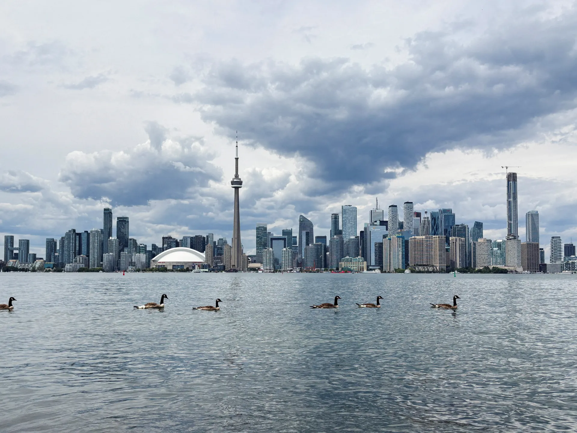 US-Canada Trade Tensions Escalate Amidst Lake Ontario Renaming Proposal