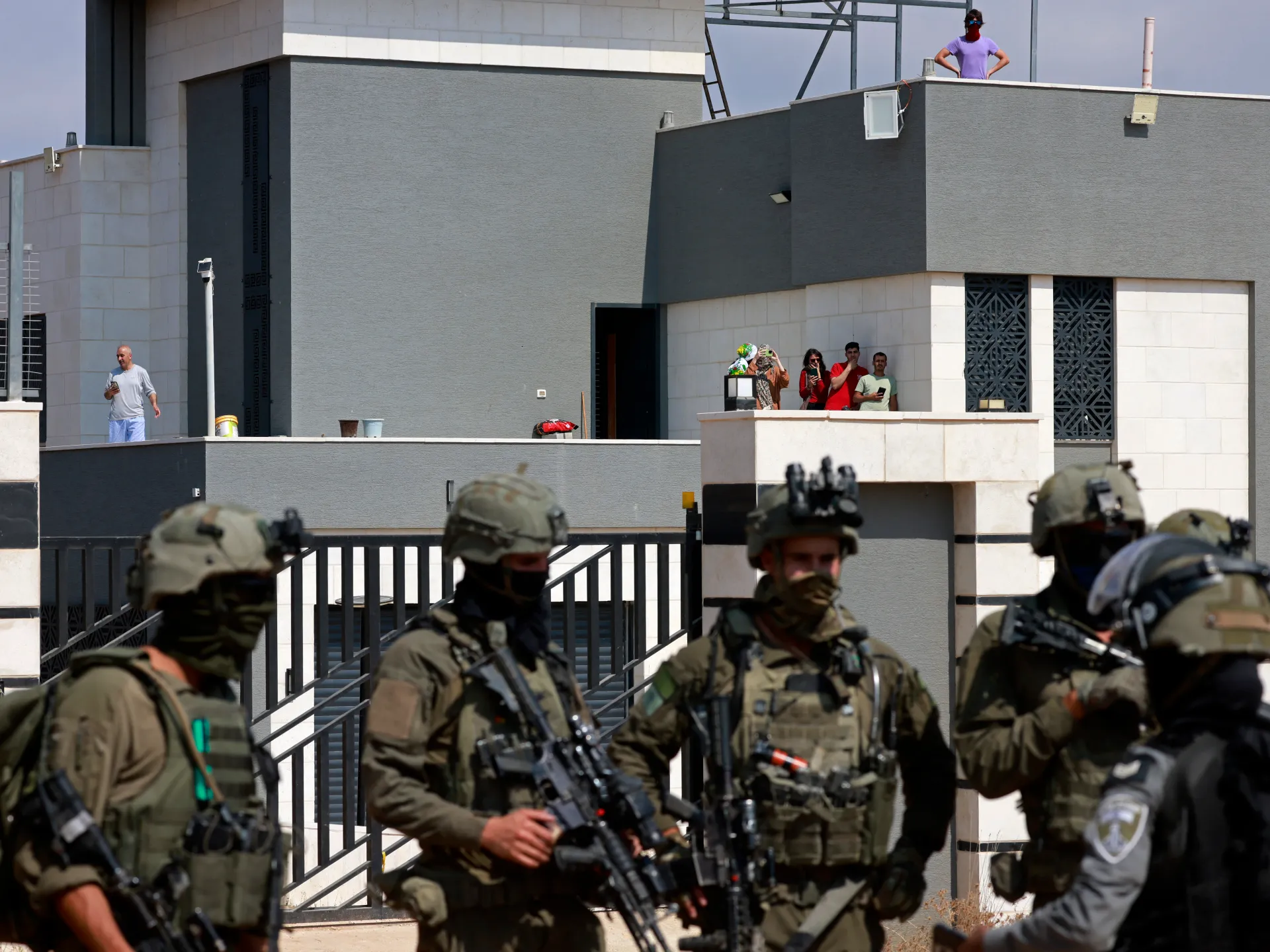 US Diplomat Labels Israeli Settlers 'Terrorists' Amid West Bank Siege