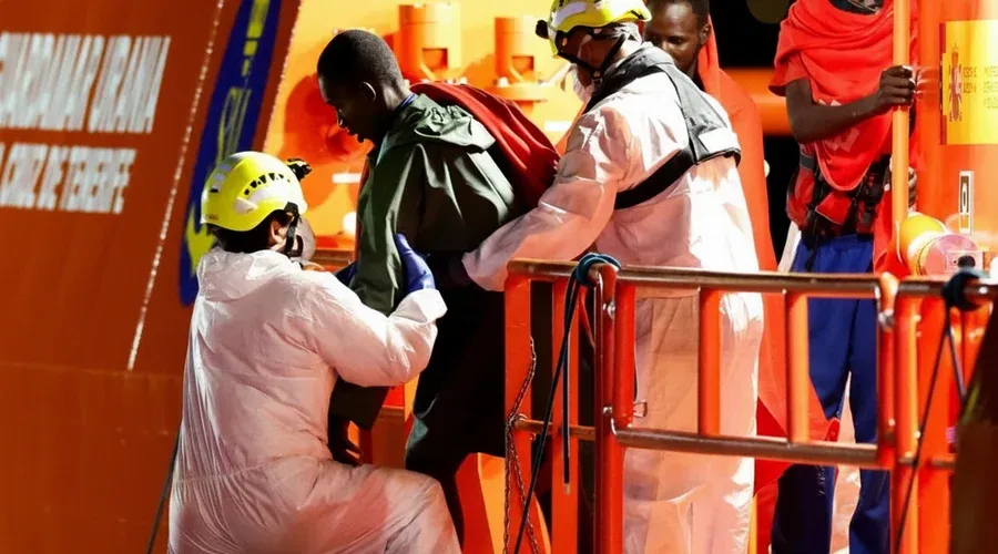 Canary Islands migrant boat deaths: five confirmed, dozens feared lost