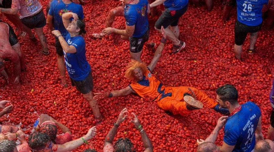 La Tomatina Festival 2026: Spain's Epic Tomato Battle in Bunol