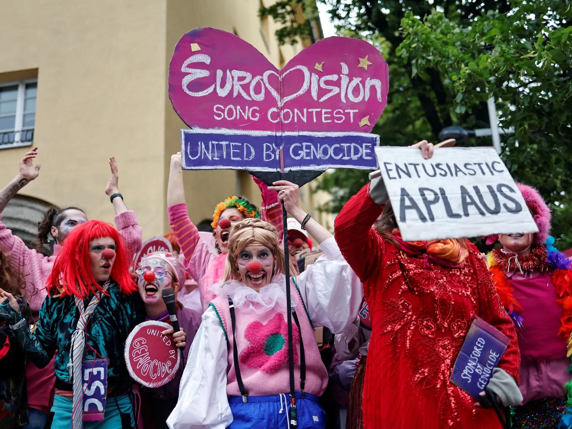 Dutch Broadcaster AVROTROS to Skip Eurovision, Citing Loss of Neutrality